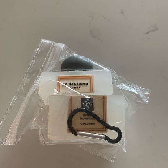 Air Pod Pro Case - Picture 2 of 2